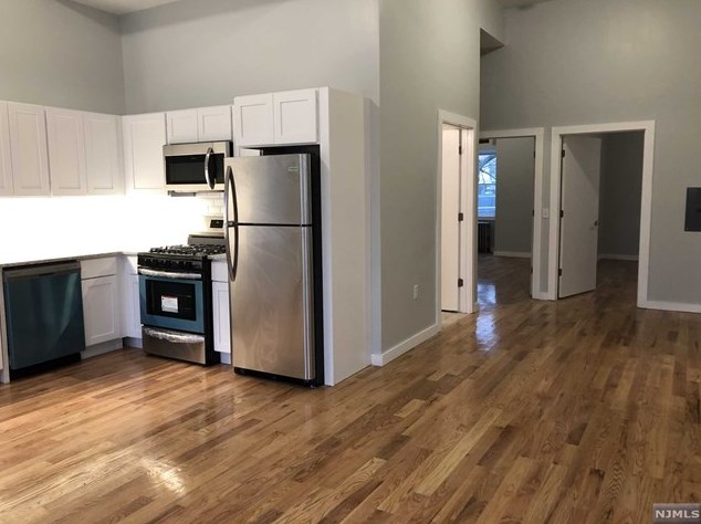 28 Molter Pl #apt S1, Bloomfield, NJ 07003
