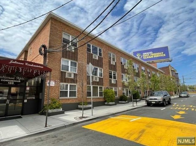 133 33rd St #1w, Union City, NJ