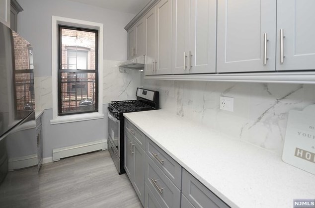 258 Clendenny Ave #5, Jersey City, NJ 07304