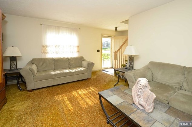 115 Elizabeth St, Oradell, NJ 07649