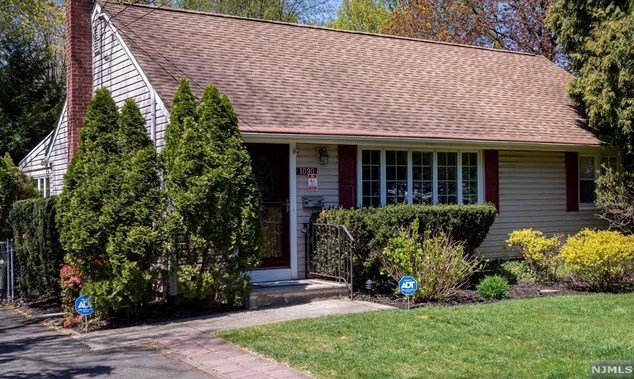 1030 River Rd, N Milford, NJ 07646