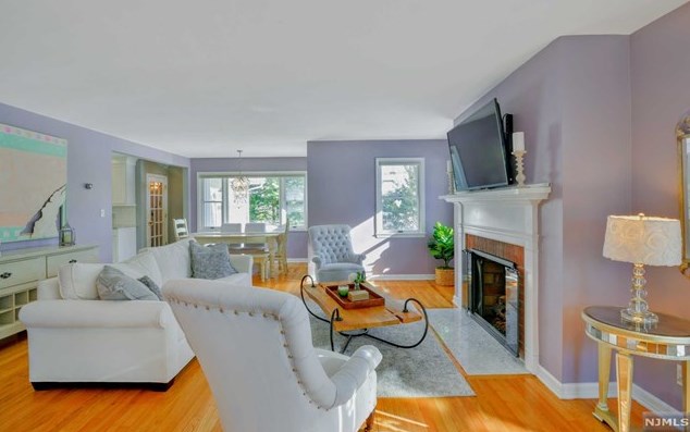 645 Doris Pl, Ridgewood, NJ 07450