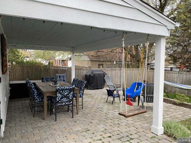 25 Miedama Pl, Midland Pk NJ  07432-1611 exterior