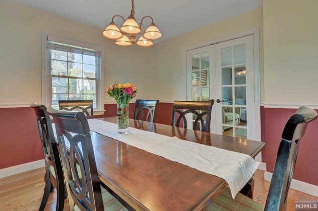 25 Miedama Pl, Midland Pk NJ  07432-1611 exterior