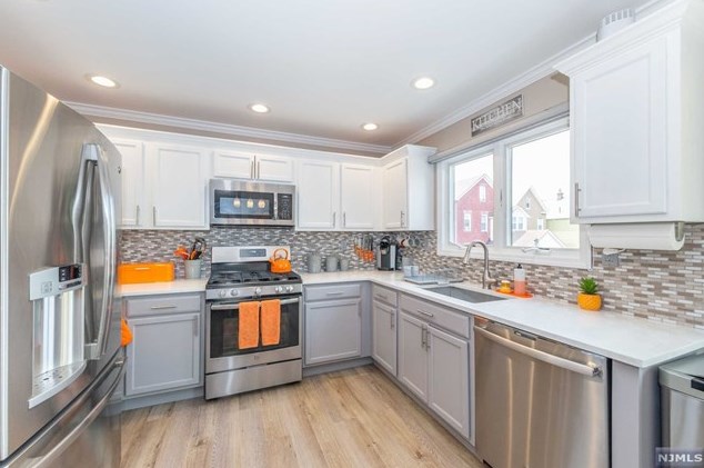 89 Plauderville Ave #5, Outwater, NJ 07026