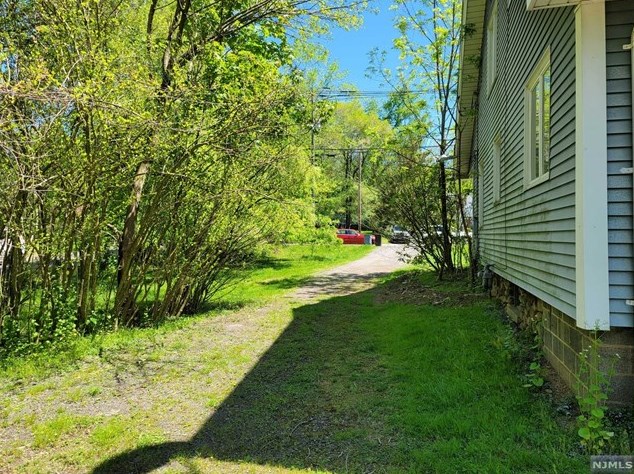 14 Kinderkamack Rd, Montvale NJ  07645-2109 exterior