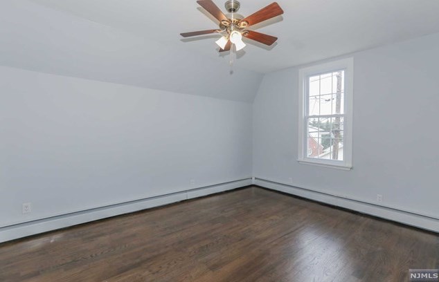 805 Hudson Ave, Secaucus NJ  07094-3319 exterior