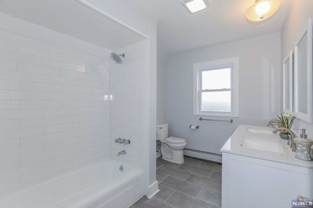 805 Hudson Ave, Secaucus NJ  07094-3319 exterior