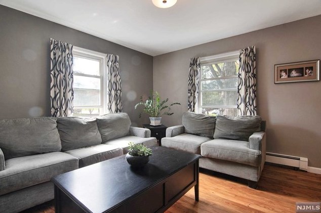 7 Strong St, Mahwah, NJ 07430