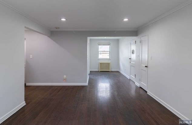 135 E Clinton Ave #1a, Bergenfield, NJ