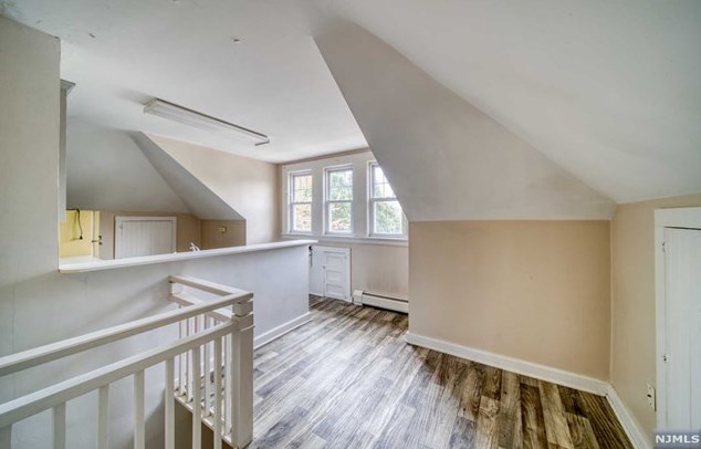 39 Central Ave #2nd Floor, Hillsdale, NJ 07642
