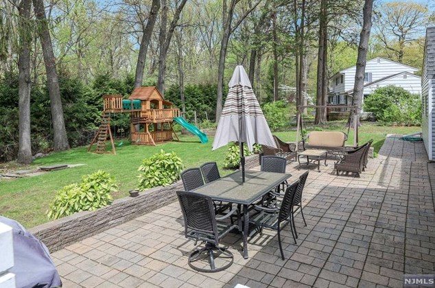 50 Gabriel Way, Westwood, NJ 07676-4530