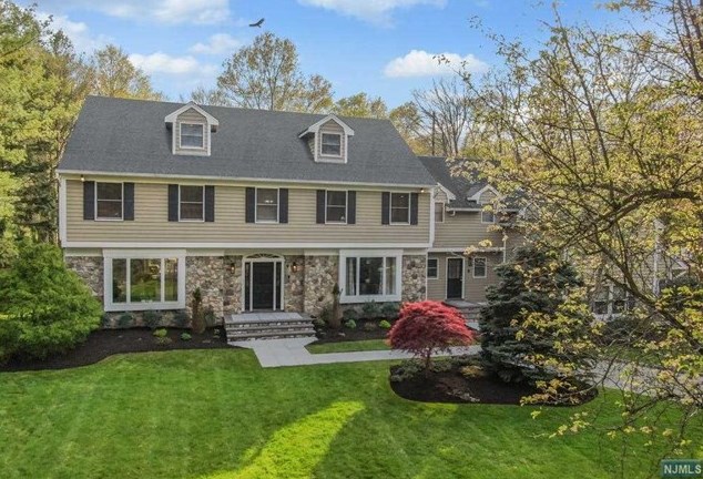 9 Old County Ct, Demarest, NJ 07627