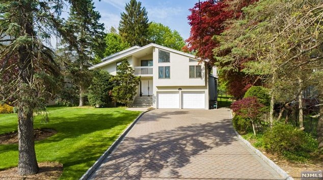 463 Homans Ave, Closter, NJ 07624