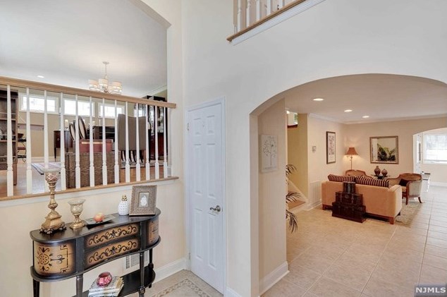 71 Adams St, Harrington Park, NJ 07640