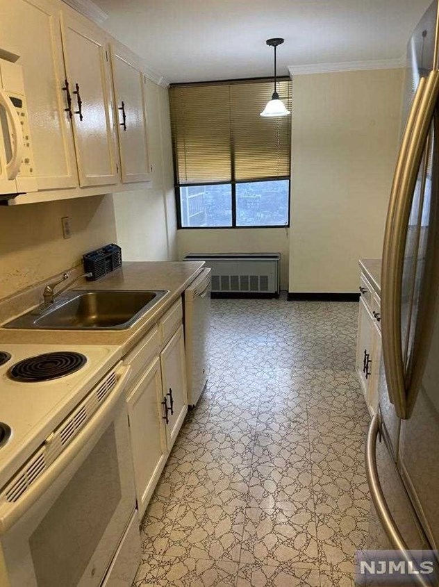 200 Winston Dr #1501, Cliffside Park, NJ 07010
