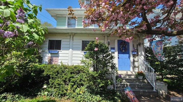 88 Montross Ave, Rutherford, NJ 07070-1150