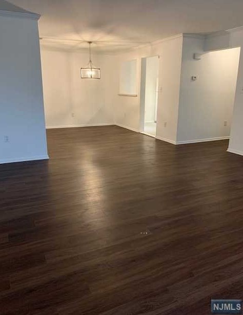2132 Isabelle Ct, Mahwah, NJ 07430
