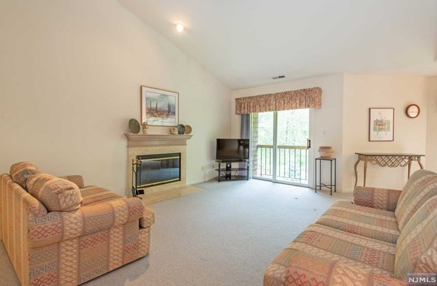 2 Tulip Crescent #2c, Little Falls, NJ 07424