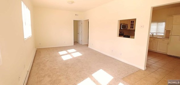 239 Hathaway St, Wallington, NJ 07057