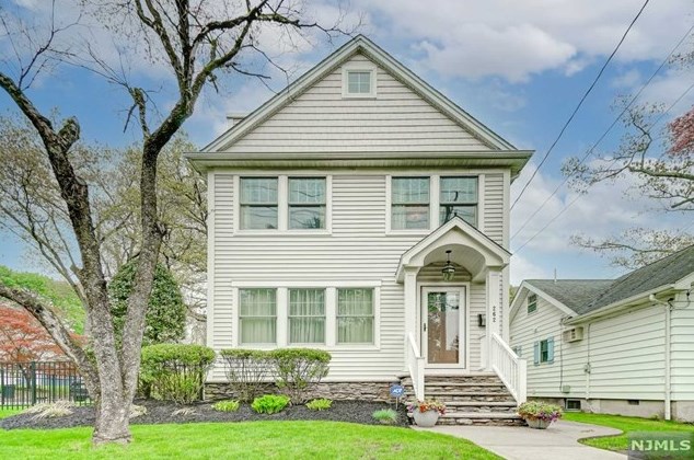262 Vreeland Ave, Midland Pk, NJ 07432-1663