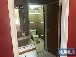 5 Linden St, Hackensack NJ  07601-3500 exterior