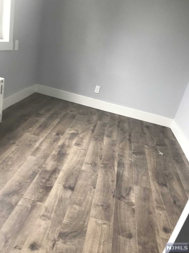 95 Kansas St #2nd Floor, Hackensack, NJ 07601