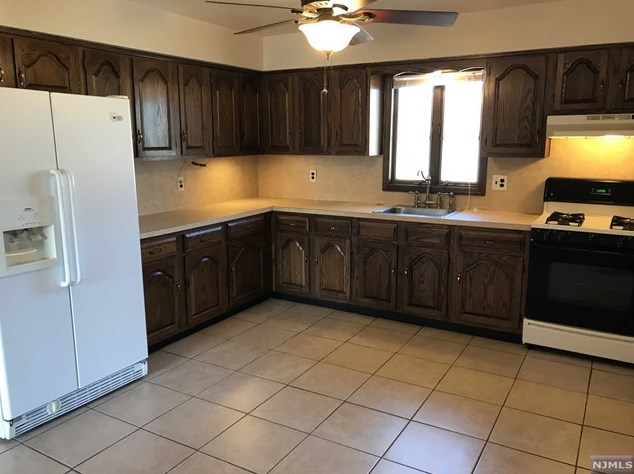 128 Mount Pleasant Ave, West Paterson, NJ 07424