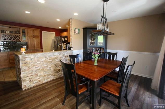 3 Bramble Ct, Hardyston NJ 07419-1240 exterior