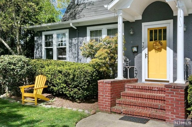 72 2nd Ave, Westwood, NJ 07675-2902