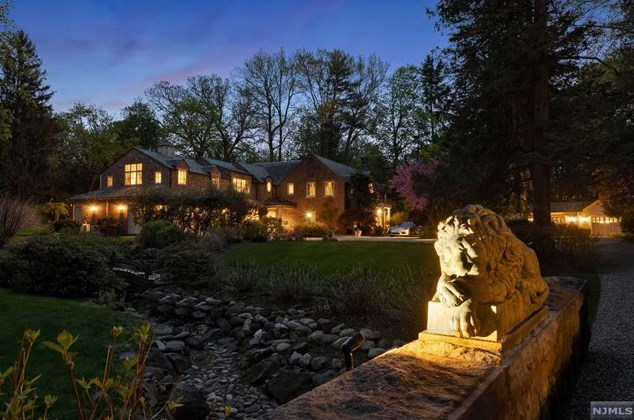 224 Cedar St, Englewood, NJ 07631