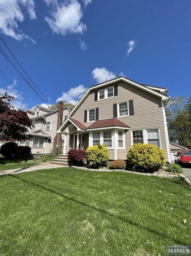 1152 Abbott Blvd #2, West Fort Lee, NJ 07024