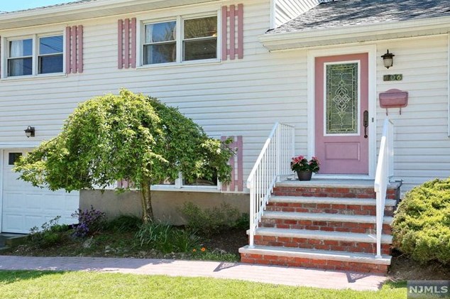 406 Blauvelt Ave, Ho Ho Kus, NJ 07423