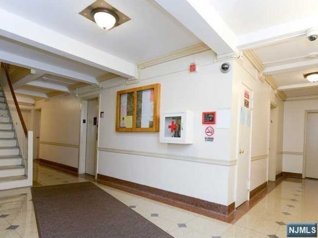 400 Park Pl #4a, West Fort Lee, NJ 07024