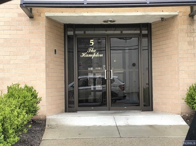 5 Linden St #5b, Hackensack, NJ