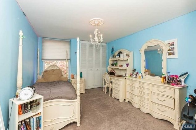 1 River Rd #20l, Nutley, NJ 07110