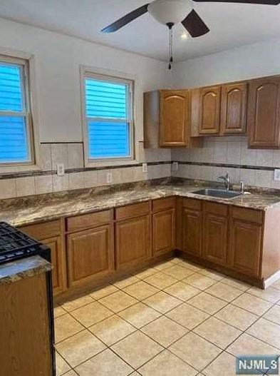 160 Van Nostrand Ave #2, Jersey City, NJ 07305