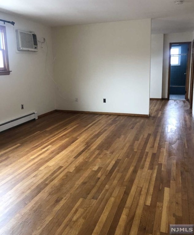 361 Commercial Ave #3, Cliffside Park, NJ 07010