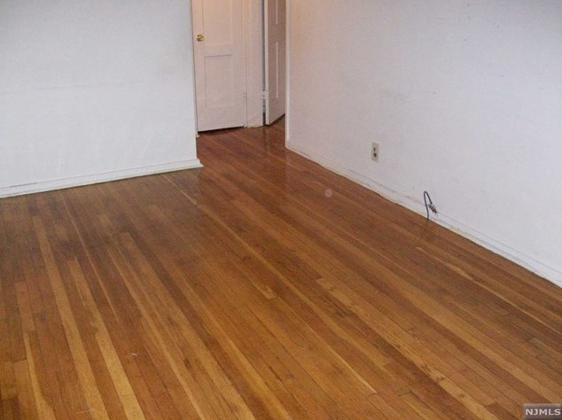 441 Main St, West Fort Lee, NJ 07024