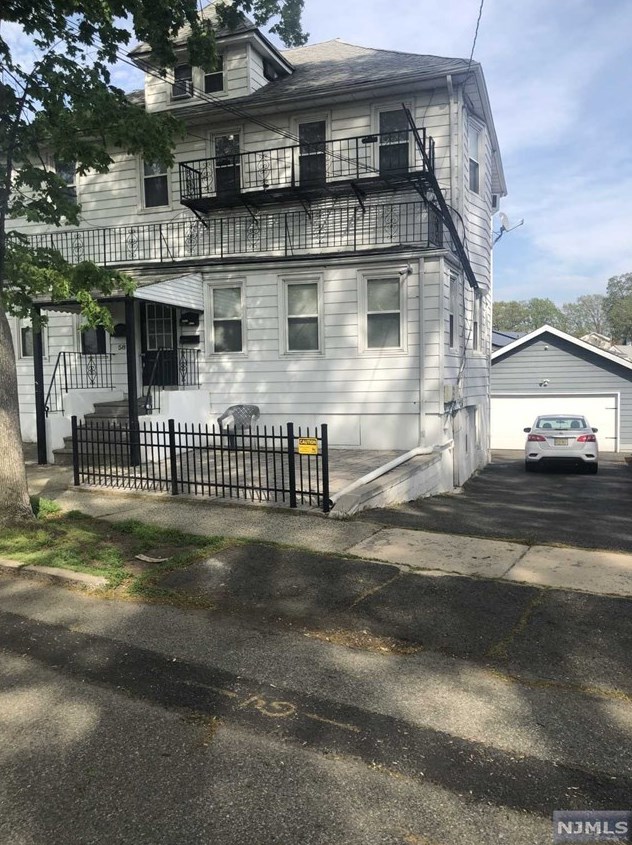 58 Summit Ave, Lyndhurst, NJ 07071