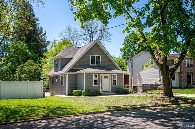 509 Bryant Pl, Westwood, NJ 07675