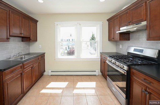 28 Heuer St #2, Little Ferry, NJ 07643