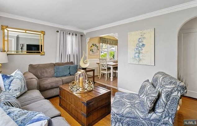 545 Kenwood Pl, Teaneck, NJ 07666