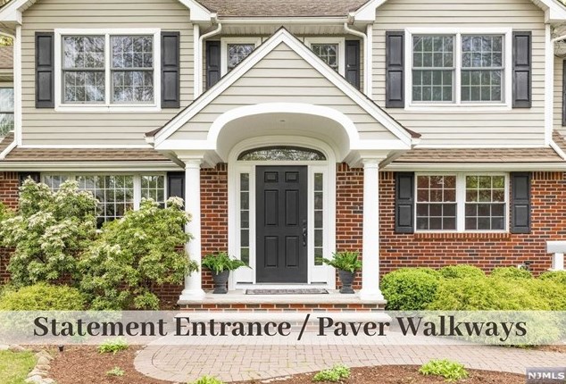 307 Village Pl, Wyckoff, NJ 07481-2425