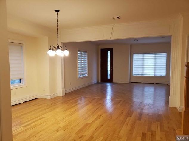 534 Lawn Ave #b, Palisades Park, NJ 07650