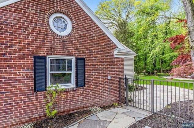 605 Maitland Ave, Teaneck, NJ 07666