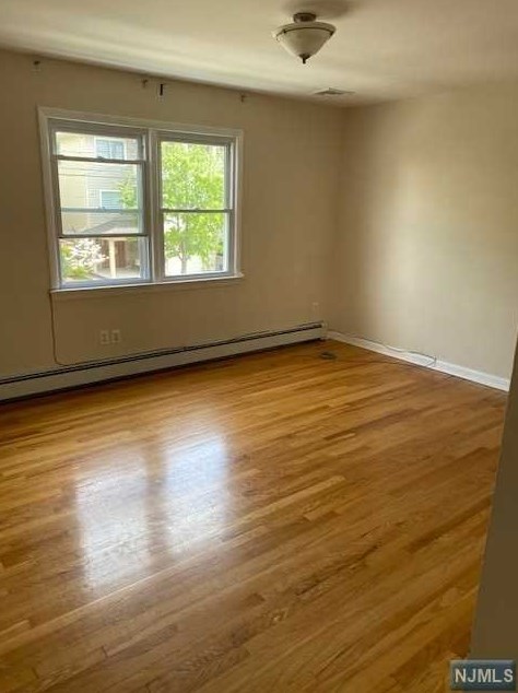536 Washington St, Carlstadt, NJ 07072