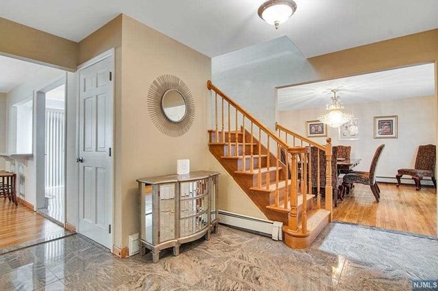80 Beacon St, Haworth, NJ 07641