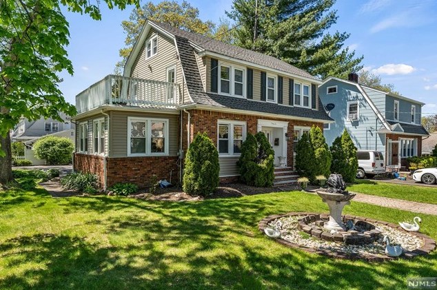 32 Prospect Ave, Bergenfield NJ  07621-1542 exterior