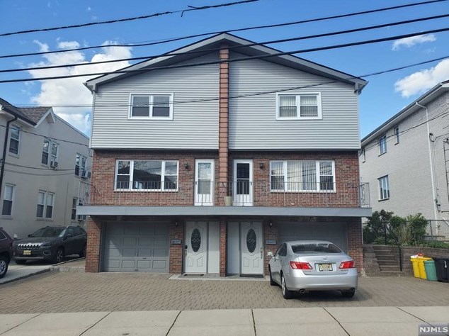 75 Liberty Pl, Palisades Park, NJ 07650